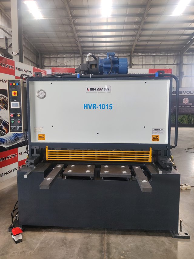 Hydraulic Shearing Machine- HVR 1050